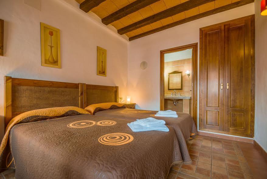 Hostal Nuevo Milan I San Clemente  Exteriör bild